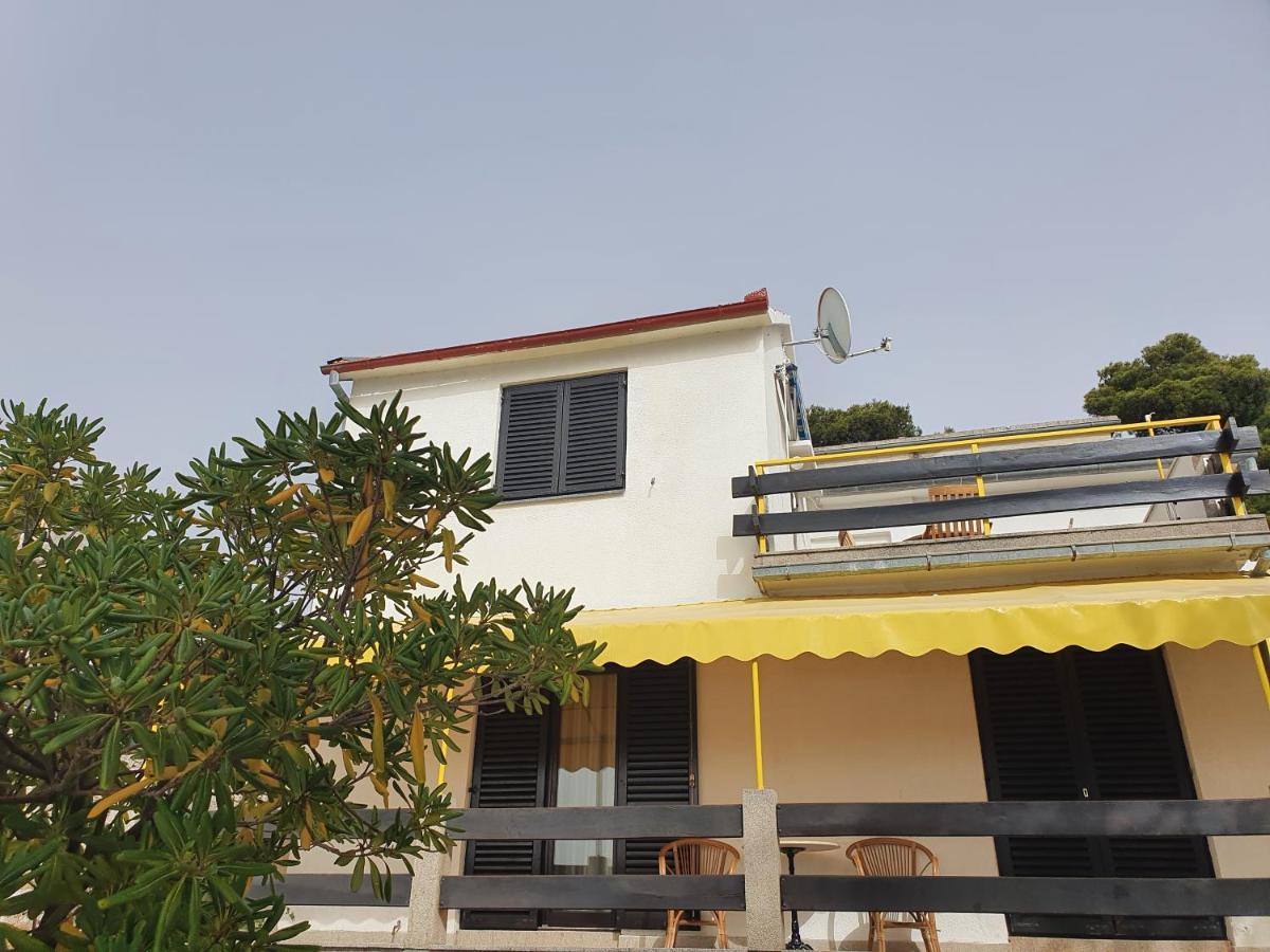 Apartman David ตรีบูนย์ ภายนอก รูปภาพ